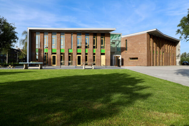 Framed-by-Diana—H&R-IKC-IMG_6640-2